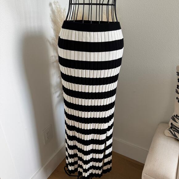 A New Day Black Cream Striped Ribbed Knit Pencil Maxi Skirt NEW Small - Picture 1 of 8